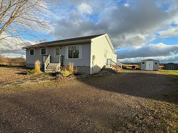 2nd image of 72 Leslie Ave