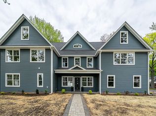 492 Queen Anne Rd, Teaneck, NJ 07666