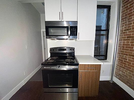 4th image of 530 W 150th St #B2