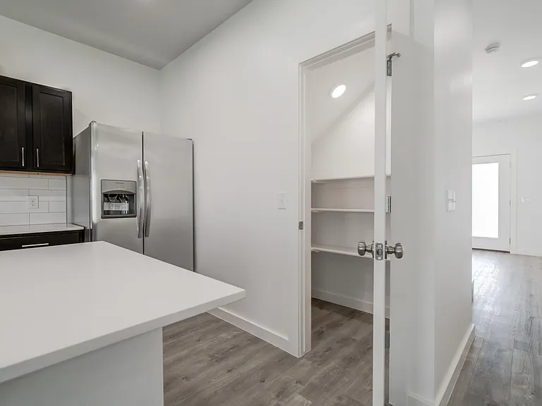 13522 Vinita Dr — Photo 9