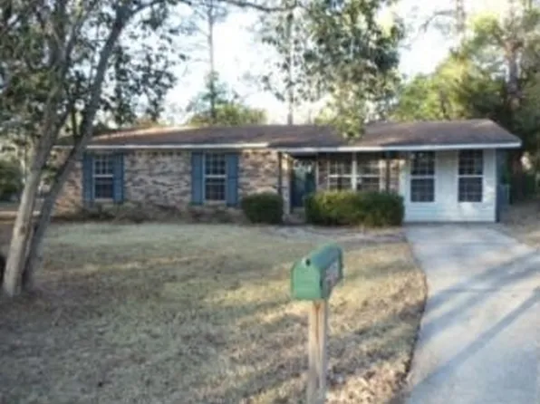 1106 Julia Cir, Bainbridge, GA 39819