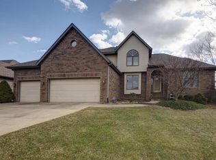 1190 W Shawnee St, Springfield, MO 65810