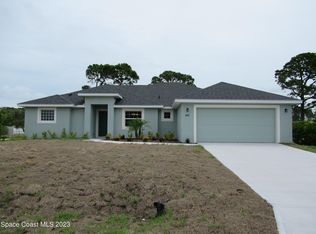 951 Cloverleaf Ave SE, Palm Bay, FL 32909