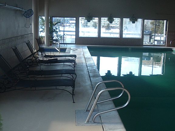 Pool, Hot Tub, and Sauna