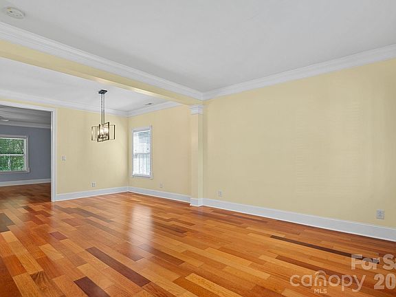 5th image of 3951 Parkers Ferry Rd