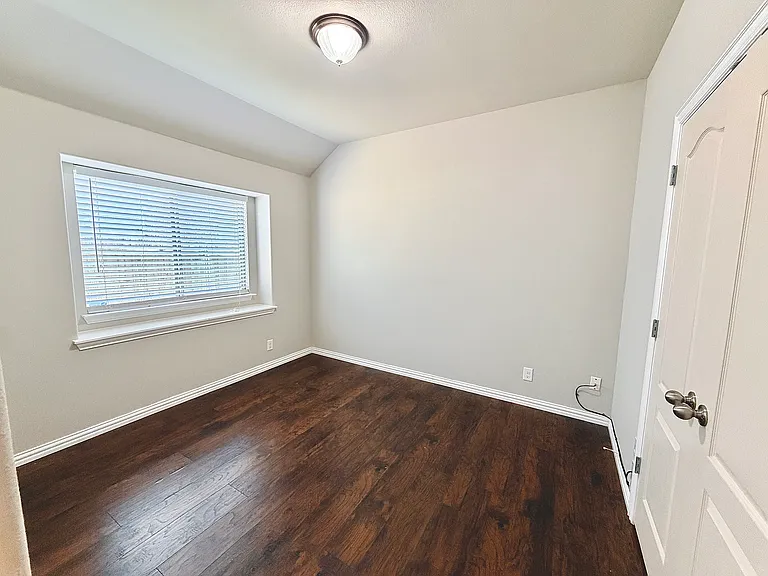 980 Bridle Bit Dr — Photo 18