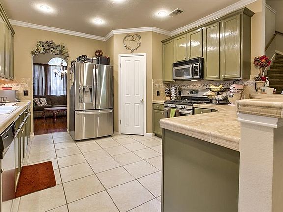 2nd image of 106 Whitechapel Ct