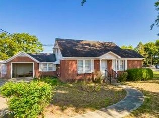563 E Main St, Henderson, TN 38340