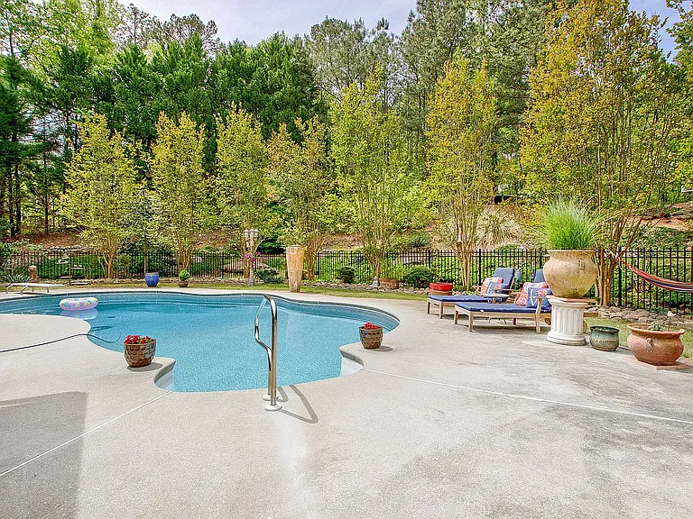 374 Persimmon Dr — Photo 48