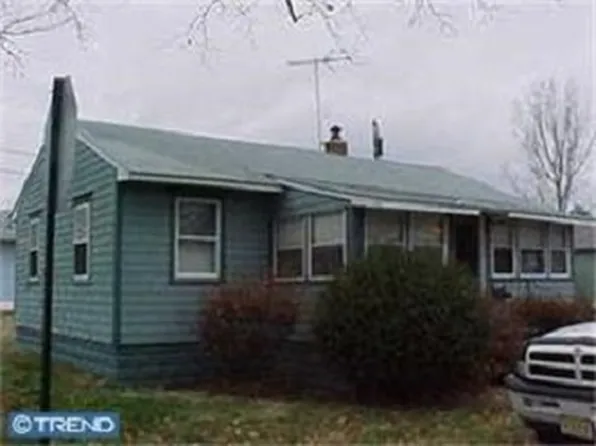 248 D St, Carneys Pt, NJ 08069