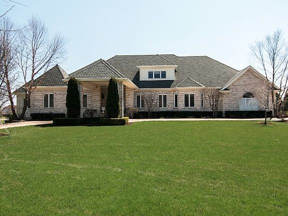 2nd image of 1669 Lancaster Ln