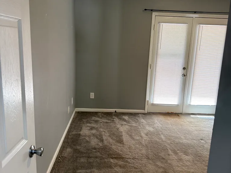 116 Hester Dr — Photo 14