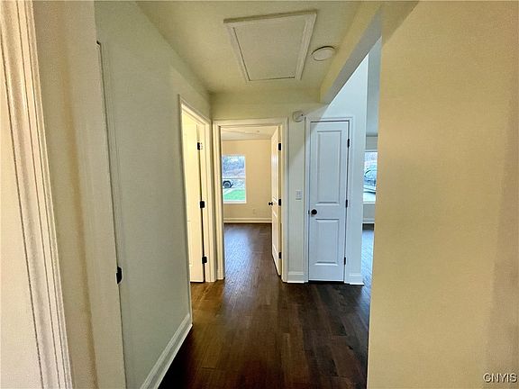5th image of 9666 Mallory Rd