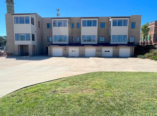 212 N Broadway Ave #C1, Albert Lea, MN 56007