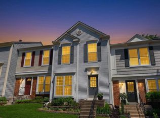 12136 Wedgeway Ct, Fairfax, VA 22033