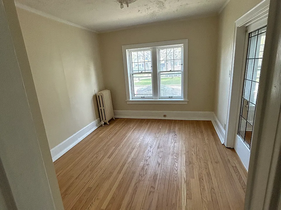 Large bedroom