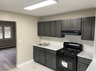 1061 Terrace Blvd, Ewing, NJ 08618