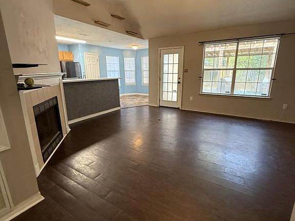 3rd image of 14064 Woodmont Dr