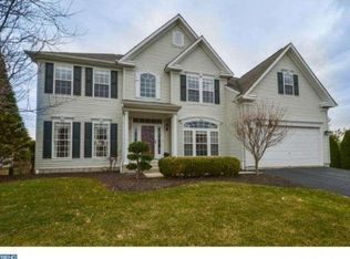 27 Arrowwood Dr, Perkasie, PA