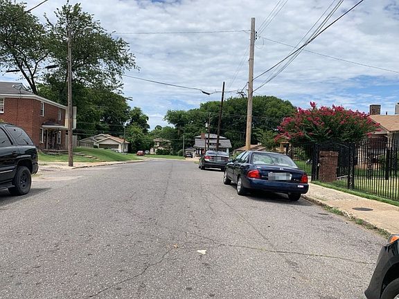 5th image of 1036 S Lauderdale St