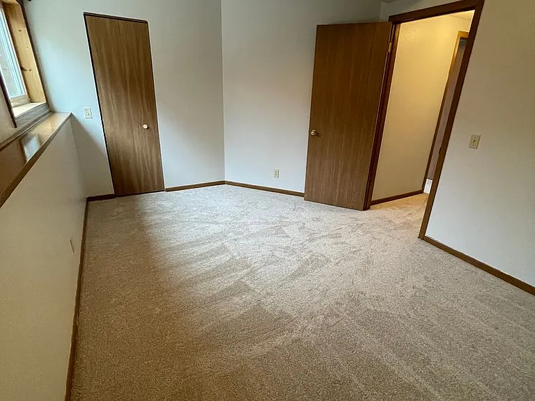 1210 Clover Ridge Ct — Photo 28
