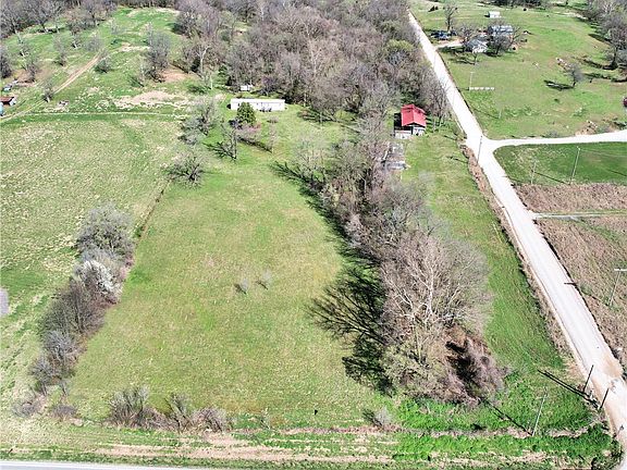 3rd image of 12129 Roy Jech Farm Rd