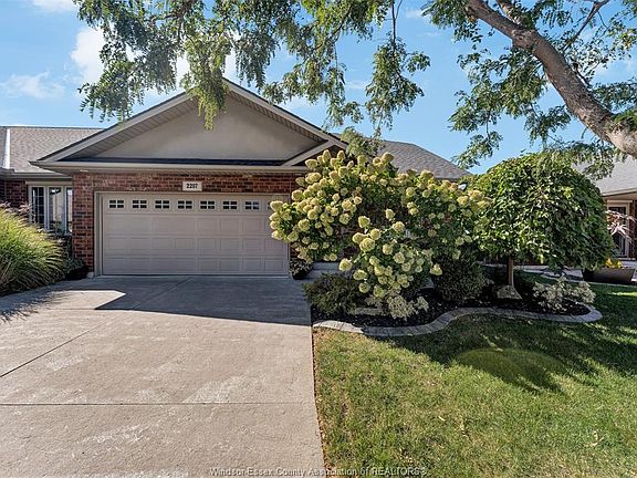 2nd image of 2207 Katella Ave