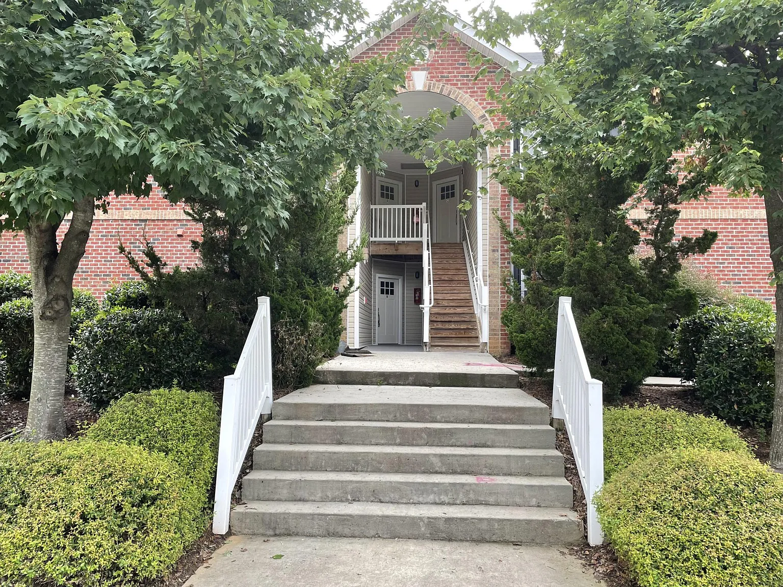 813 Granite St — Photo 3