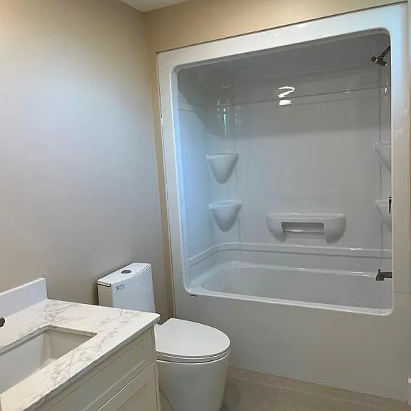 6146 Malden Rd #9 — Photo 10