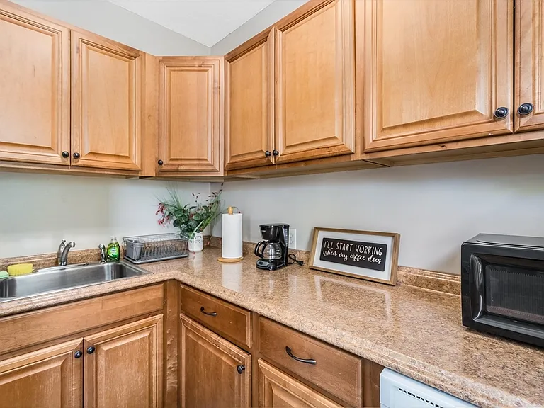 427 Hamilton St #2 — Photo 15