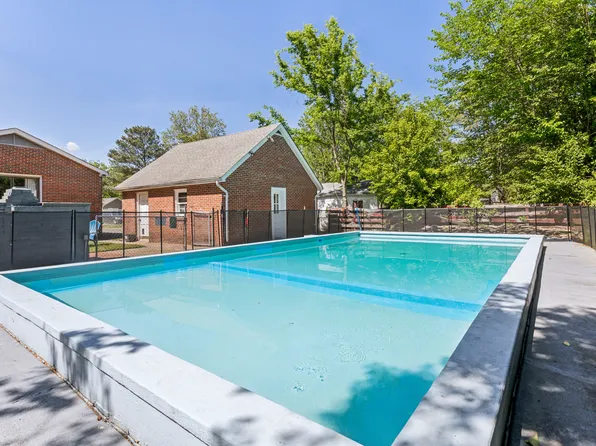 8 Findley St, Hampton, VA 23666