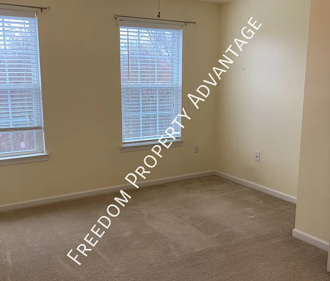 333 Maple Ridge Dr — Photo 8