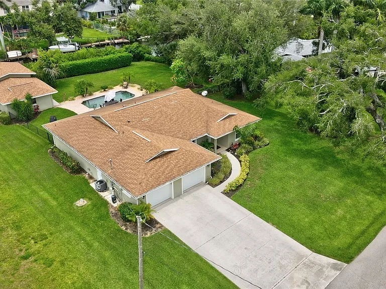 787 Overriver Dr — Photo 34
