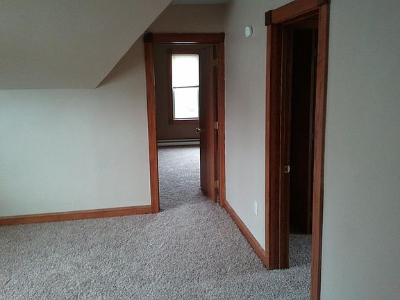 3rd image of 301 2nd Ave S #2