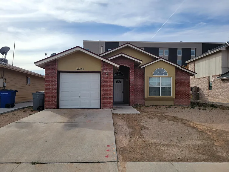 3605 Tierra Zafiro Dr — Photo 1