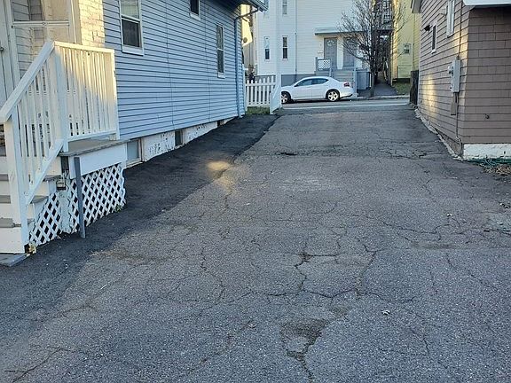 5th image of 247 Park Ave