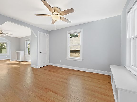 Open and spacious living area