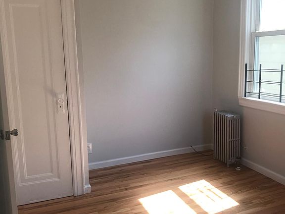 5th image of 11607 107th Ave Floor 2