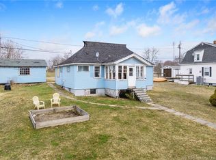 19 Rockland Dr, McAdam, NB E6J 1V3