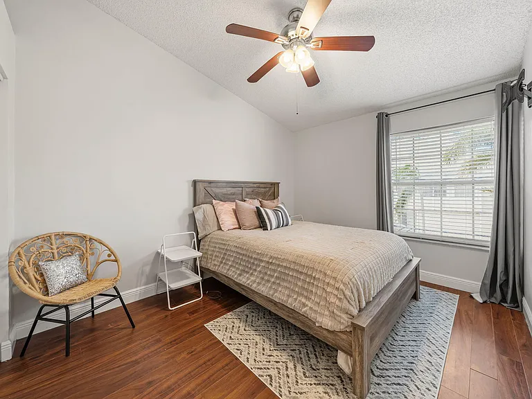 5250 Sapphire Valley — Photo 20