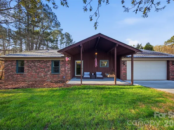 1421 Whispering Hill Trl, Lincolnton, NC 28092