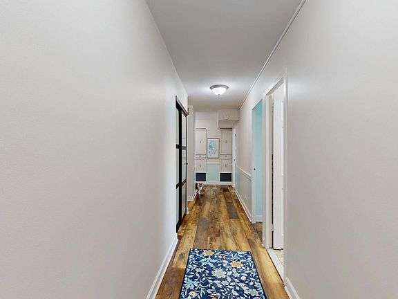 5th image of 6301 N Sheridan Rd APT 18E