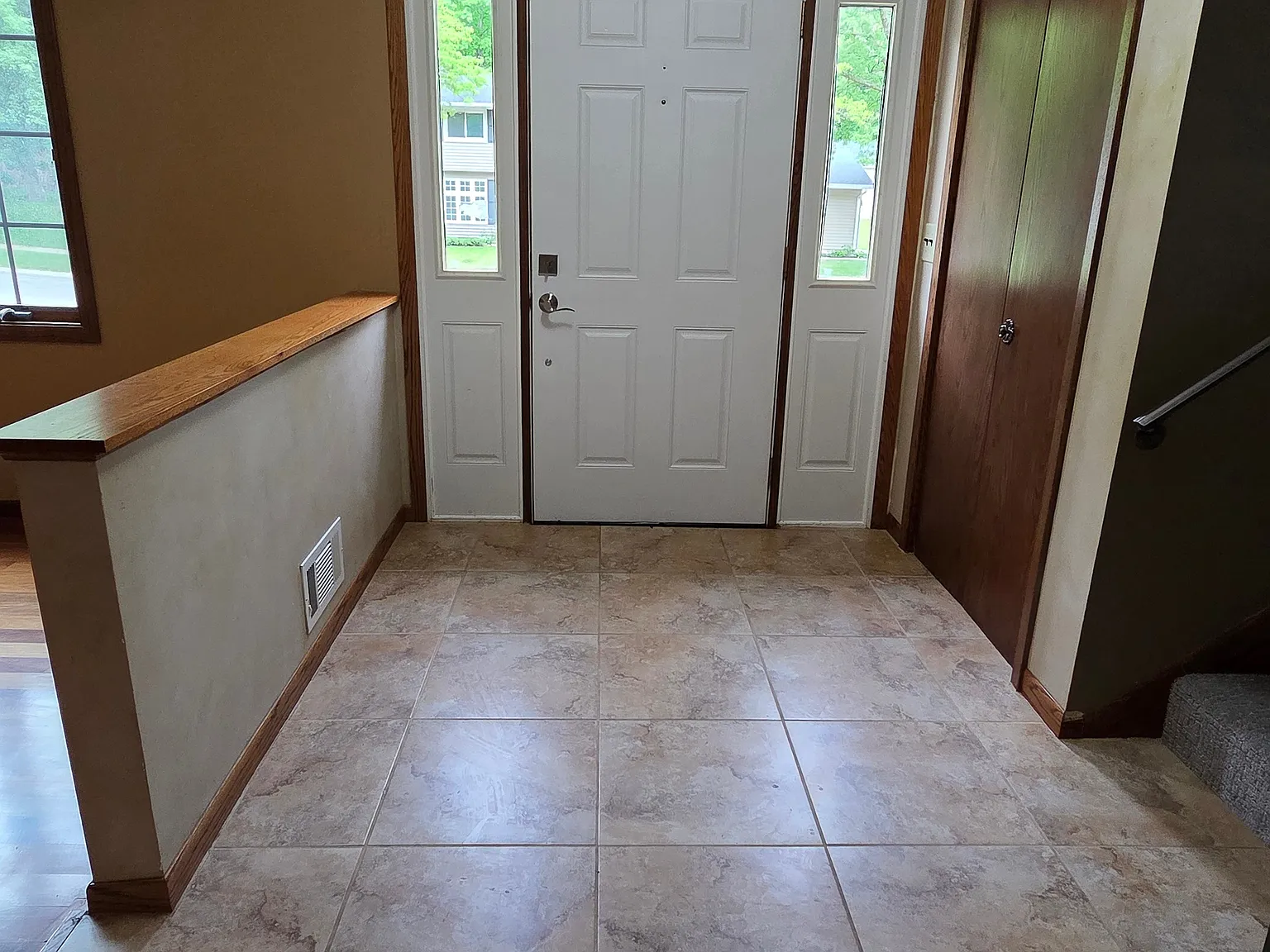 4 bed, 2952 sqft, $2,200 — Photo 2