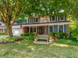 1596 Hemstock Ave, Wheaton, IL 60189