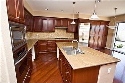 5th image of 1517 Marigold Dr