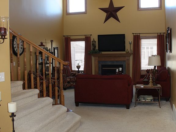 4th image of 426 Teakwood Cir