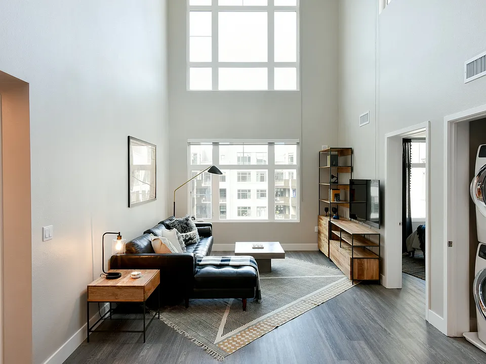 Building Photo 5