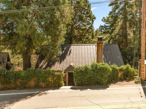 22636 Crest Forest Dr, Crestline, CA 92325