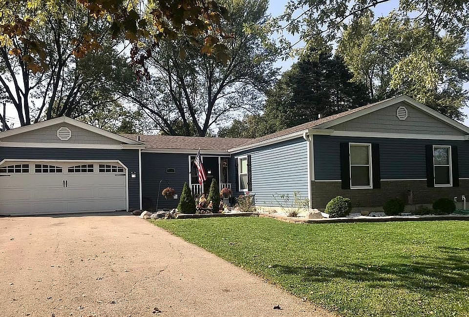 1st image of 1024 Pine Valley Dr