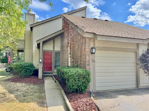 7486 Brynmawr Ct, West Bloomfield, MI 48322